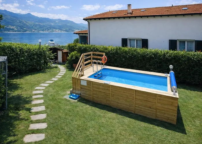 In For 8 Casa vacanze Porto Valtravaglia